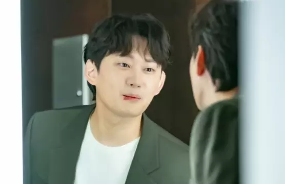배우 권수현