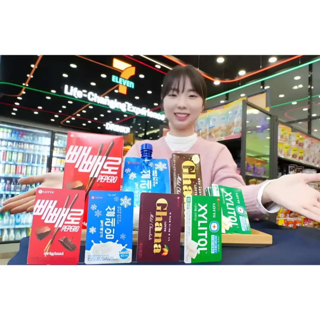 모델이 '까까맛 교통카드 4종'을 홍보하고 있다.