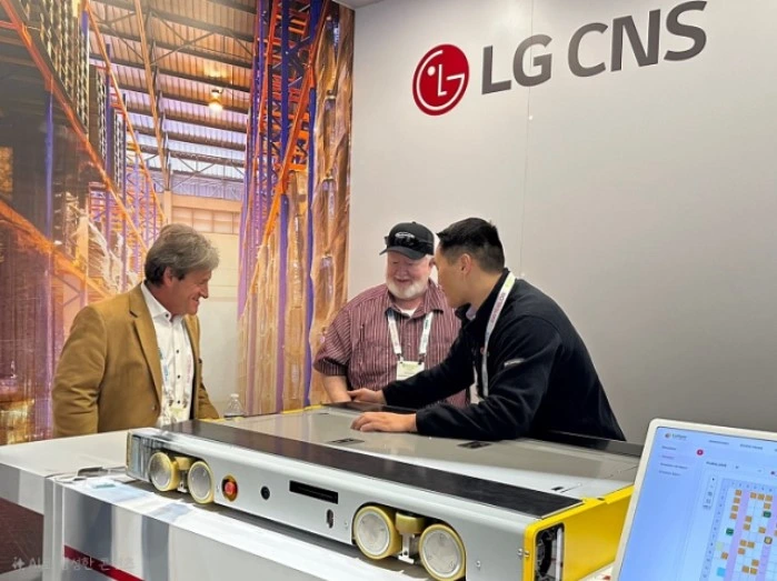 LG CNS 물류로봇