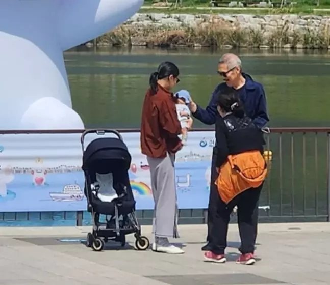 김민희 홍상수.