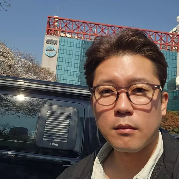 김대호.