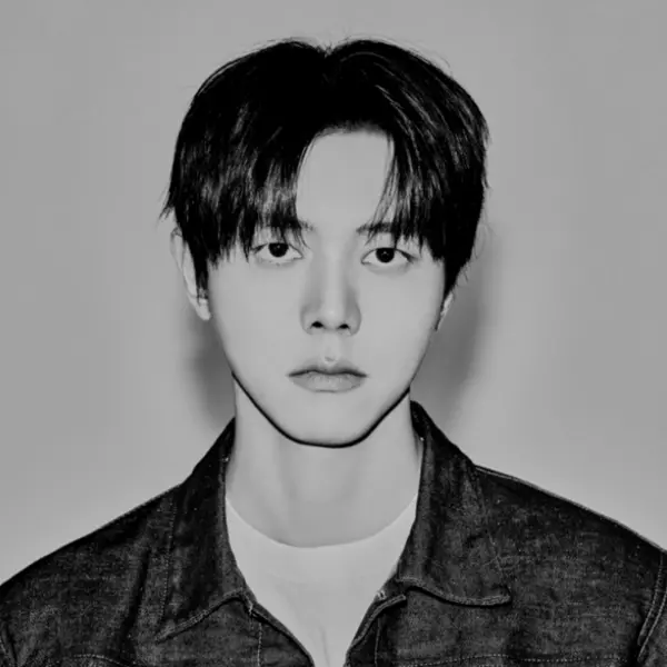 주우재.