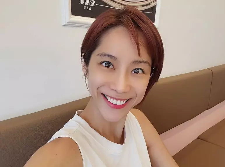 조민아.