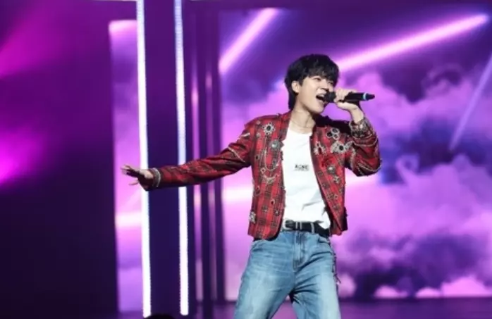 남우현.
