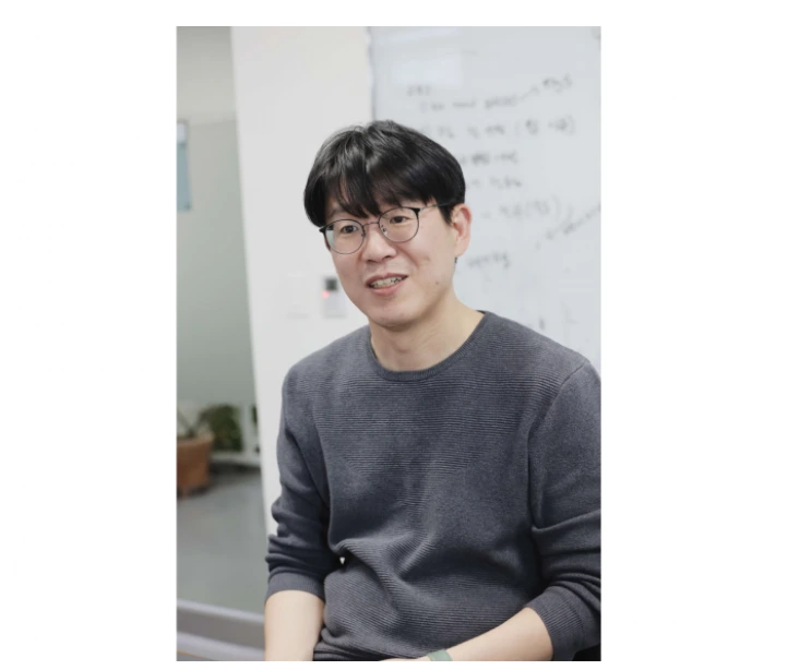 KAIST