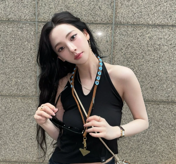 카리나.