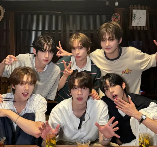 투어스