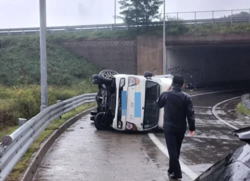 폭우 구조