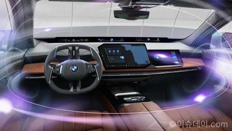 BMW 7시리즈에 돌비 애트모스가 적용됐다. 3차원 공간 음향 기술로 자동차 엔터테인먼트 경험이 진화하고 있다.