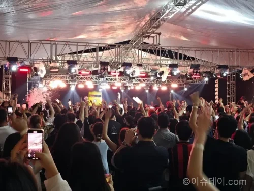 강릉시가 경포해변에서 ‘2026 경포 여름 해변 축제’를 개최한다. 비치비어 페스티벌과 EDM 공연, 버스킹 등을 통합 운영해 체류형 관광지로 육성할 계획이다.