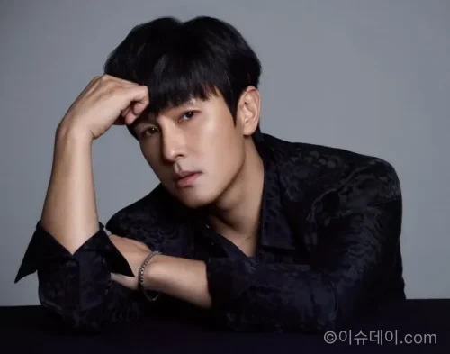 김동완