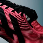 아디다스가 2026년 7월 2일 FW26 클라이마쿨 레이스드(CLIMACOOL LACED)를 출시한다. 3D 프린팅 격자 구조, 360° 통기성, 심리스 디자인, 레이스 조절 착화감, 공식 판매처와 구매 전 확인 포인트를 정리했다.
