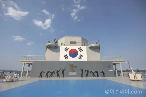 경북문화관광공사가 장마철에 둘러보기 좋은 경북 실내 여행지로 경주 황룡사역사문화관, 상주 낙동강역사이야기관, 영덕 장사상륙작전 전승기념관을 소개했다. 관람 포인트와 휴관 정보를 확인해 본다.