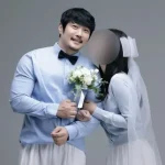 가수 KCM이 2026년 10월 4일 서울 세빛섬 플로팅아일랜드에서 아내 방예원 씨와 뒤늦은 결혼식을 올린다. 2021년 혼인신고 이후 세 아이의 아빠로 살아온 KCM의 가족사와 결혼식 의미, 활동 근황을 정리했다.