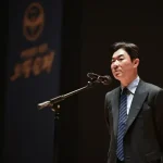 윤정환 감독