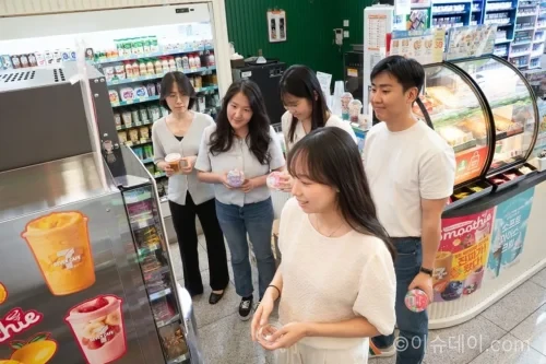 세븐일레븐 즉석 스무디 제조 기기와 제품