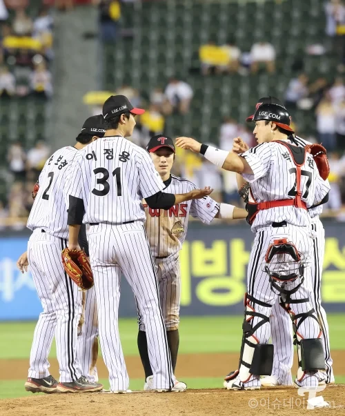 2026 KBO 잔여경기 일정에 돌입한 LG 트윈스 선수단