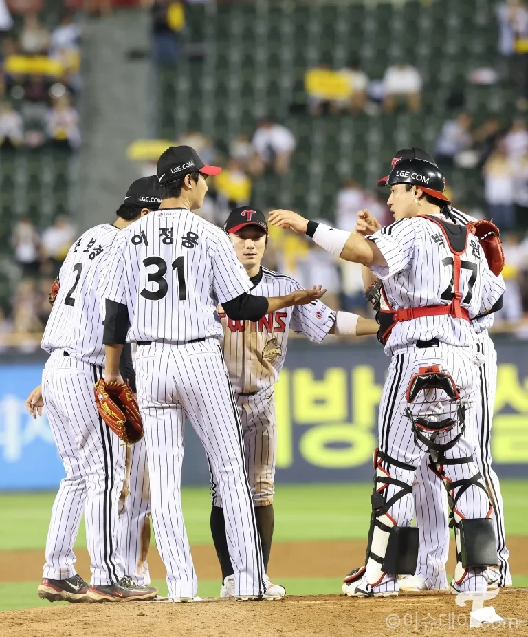 2026 KBO 잔여경기 일정에 돌입한 LG 트윈스 선수단