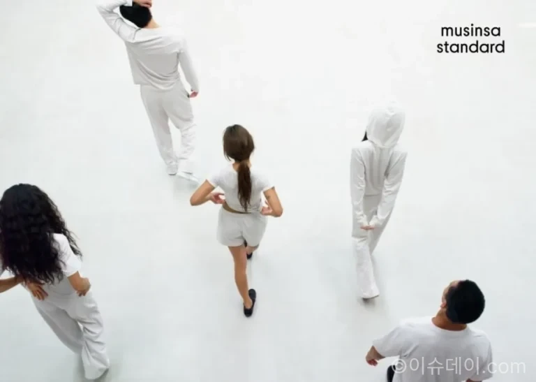 무신사 스탠다드 리커버리 웨어 맨 우먼 컬렉션