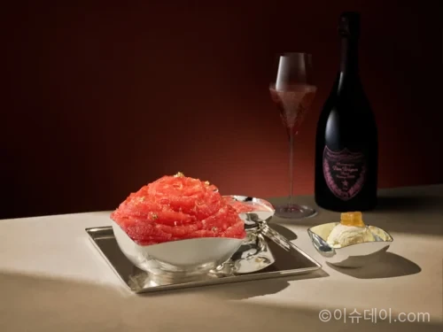 서울신라호텔 로제 자몽 빙수와 장미 모양 자몽 과육