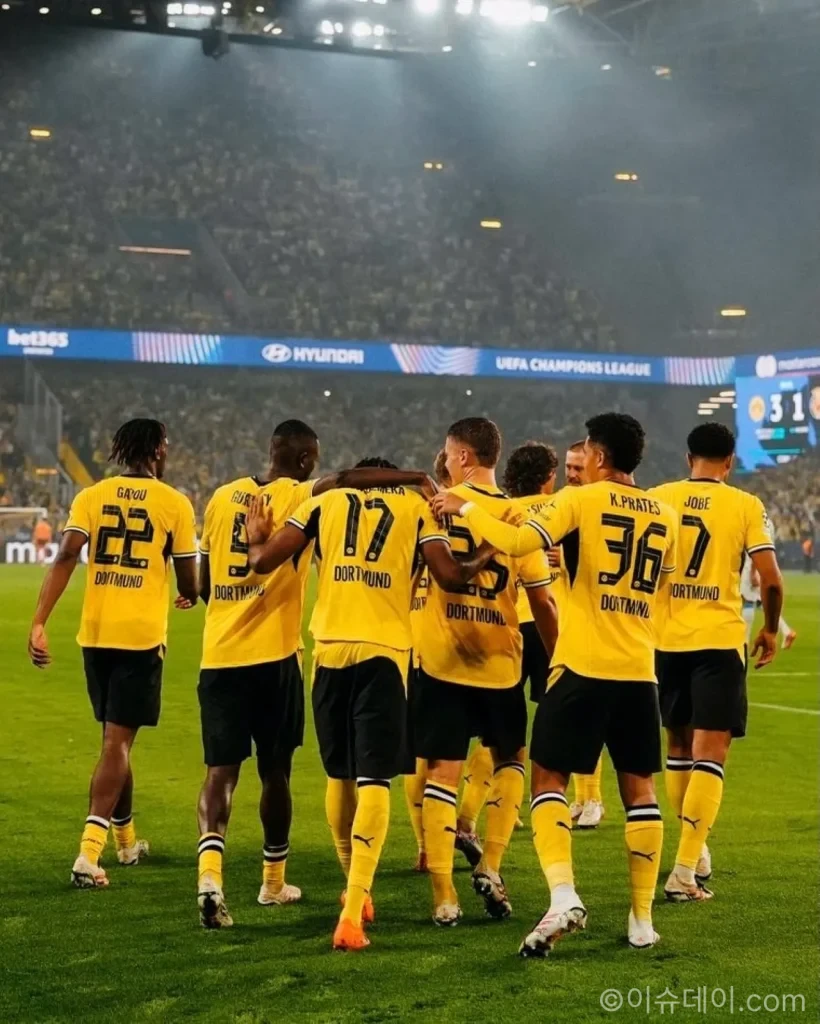 "원정 처음 오냐?" 도르트문트, 3-2 승리 기라시 멀티골 폭발로 비야레알 제압 원정 팬은 달랑 39명
