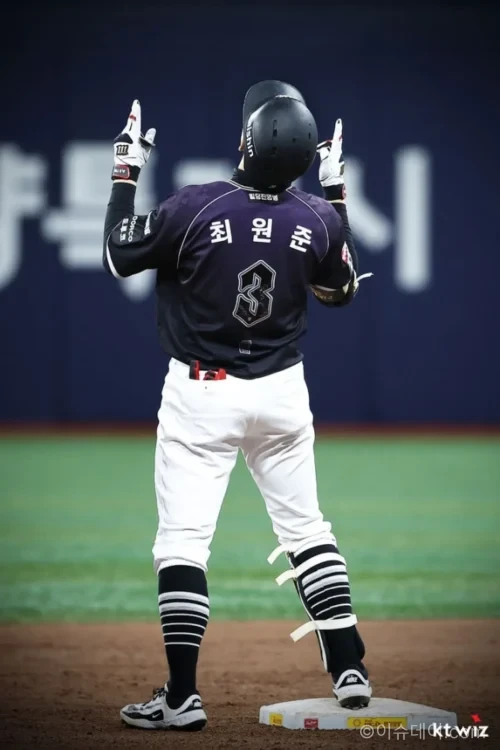 고척스카이돔에서 키움을 10-1로 꺾은 KT 위즈