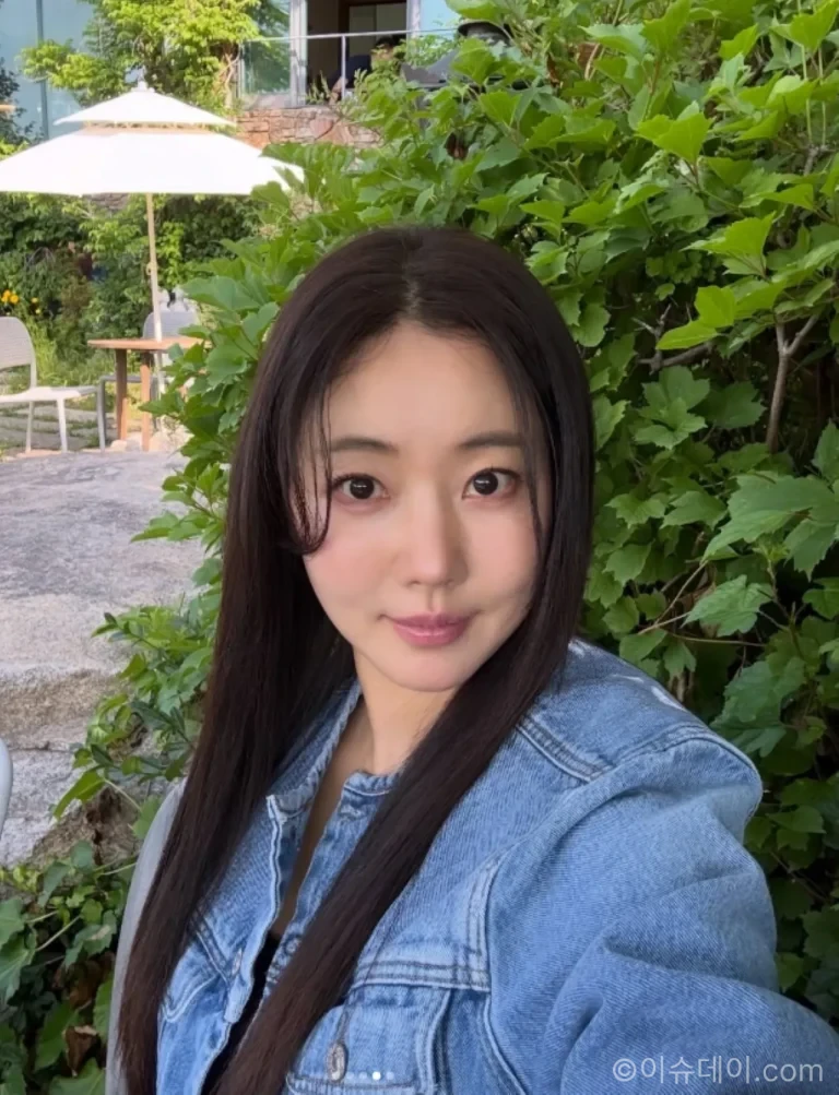 김사랑 집 옥상에 자리 잡은 길고양이 옥상 세입자 모습