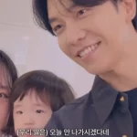 키즈카페에서 장난감과 볼풀장을 청소하는 이승기 모습