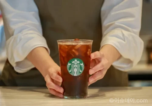 스타벅스 리워드 회원 1600만명 달성 감사 프로모션 안내 이미지