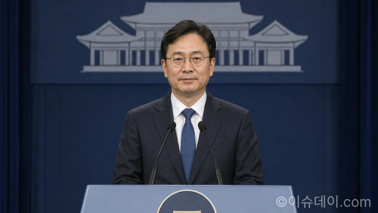 신임 대통령 비서실장으로 임명된 임광현 국세청장의 공식 인물 사진